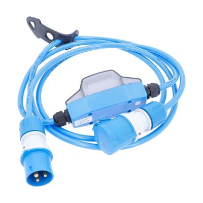 Product image of the product “Stromzähler ROCO 3, 230 V MID mit CEE-Stecker und Kupplung ”