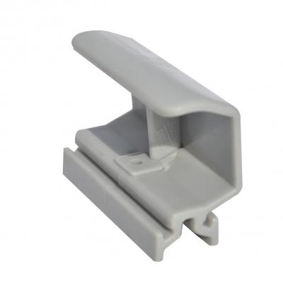 Product image of the product “Frontblendenrutsche für Markise F65s, 4 m ”