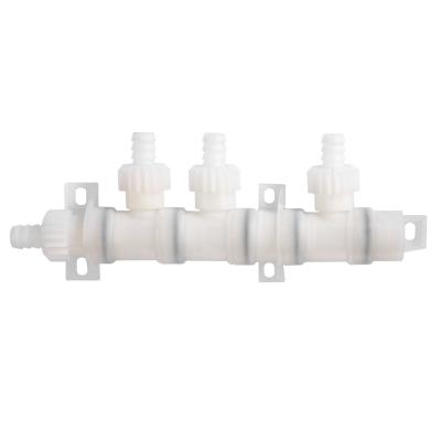 Artikelbild des Artikels “Verteilerblock 3-fach mit Muttern “
