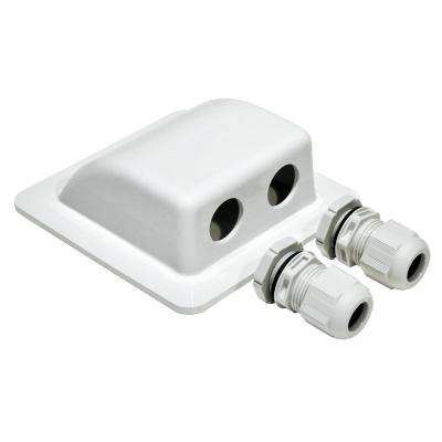 Product image of the product “Dachdurchführung weiß, 2 Ausgänge 2 Ausgänge”