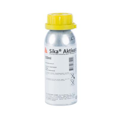 Artikelbild des Artikels “Sika® Aktivator-205 – Vorbehandlungsmittel für nicht poröse Untergründe “