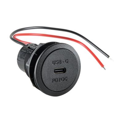 Product image of the product “Einbausteckdose USB-C 12 – 24 V DC mit integriertem Spannungswandler ”