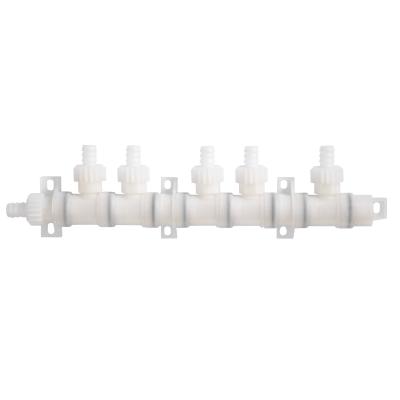 Product image of the product “Verteilerblock 5-fach mit Muttern ”