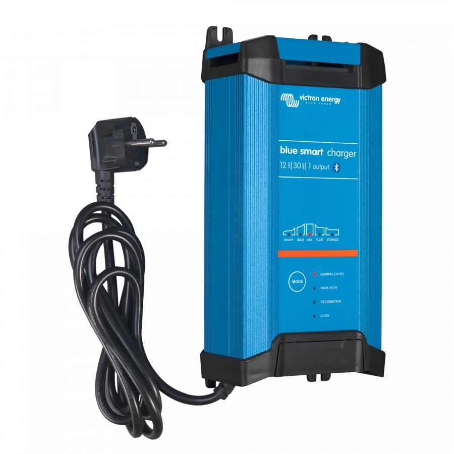 Product image 1 of the product “Batterieladegerät Blue Smart IP22 Charger 12/30 ”