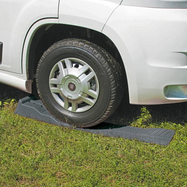Product image of the product “Auffahrkeil Level Up 2er-Set ”