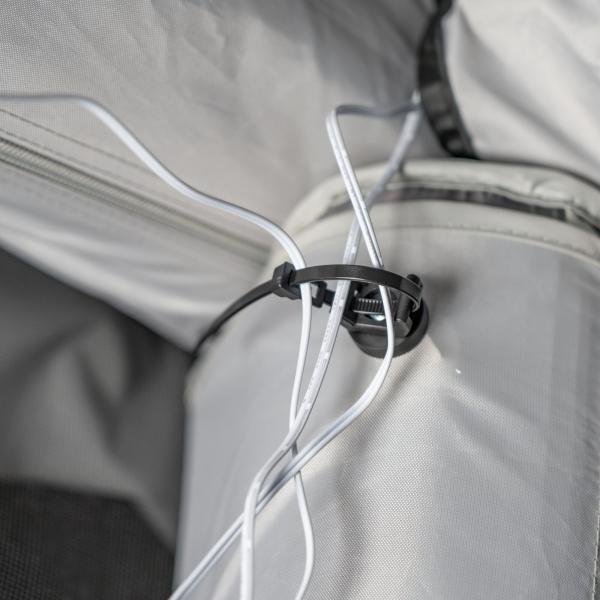 Product image of the product “Magnetbefestigungsset für LED-Lichtleisten ”
