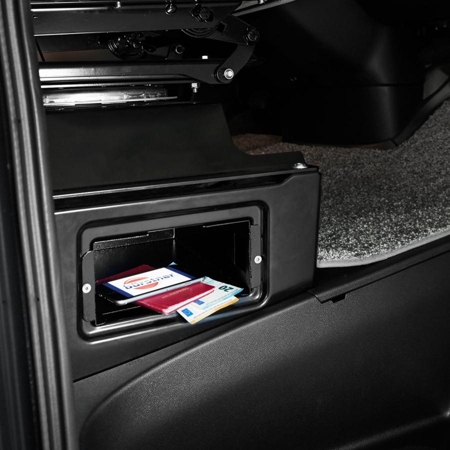 Artikelbild 2 des Artikels “Sitzsockelsafe, Mercedes-Benz Sprinter Mercedes-Benz Sprinter“