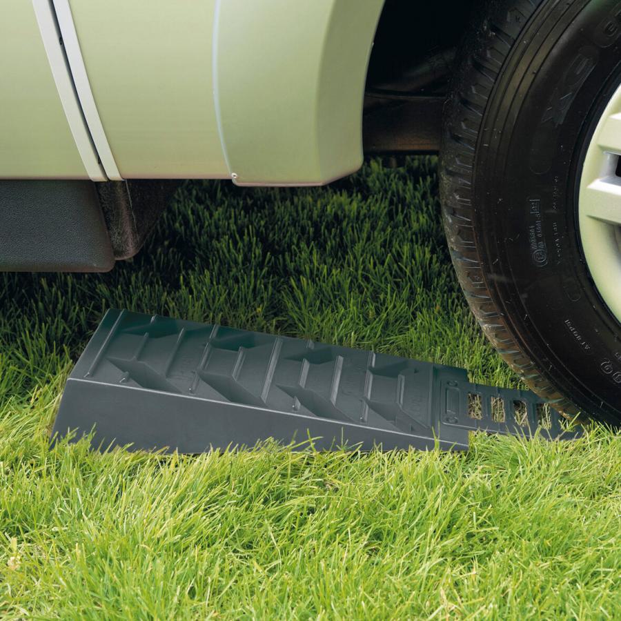 Product image 3 of the product “Auffahrkeil Level Pro 2er-Set ”