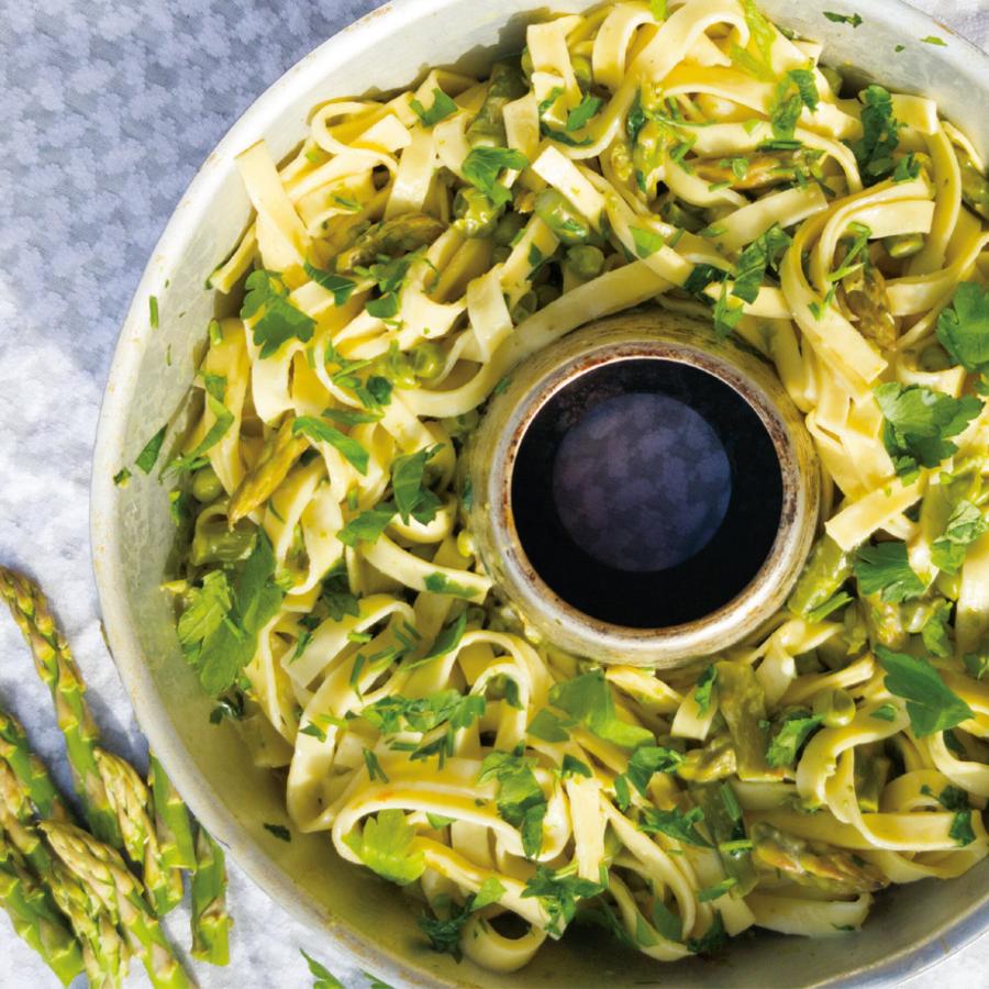 Product image 3 of the product “One Pot Rezepte schnell & einfach – Rezepte für den Omnia Backofen – Kochbuch ”