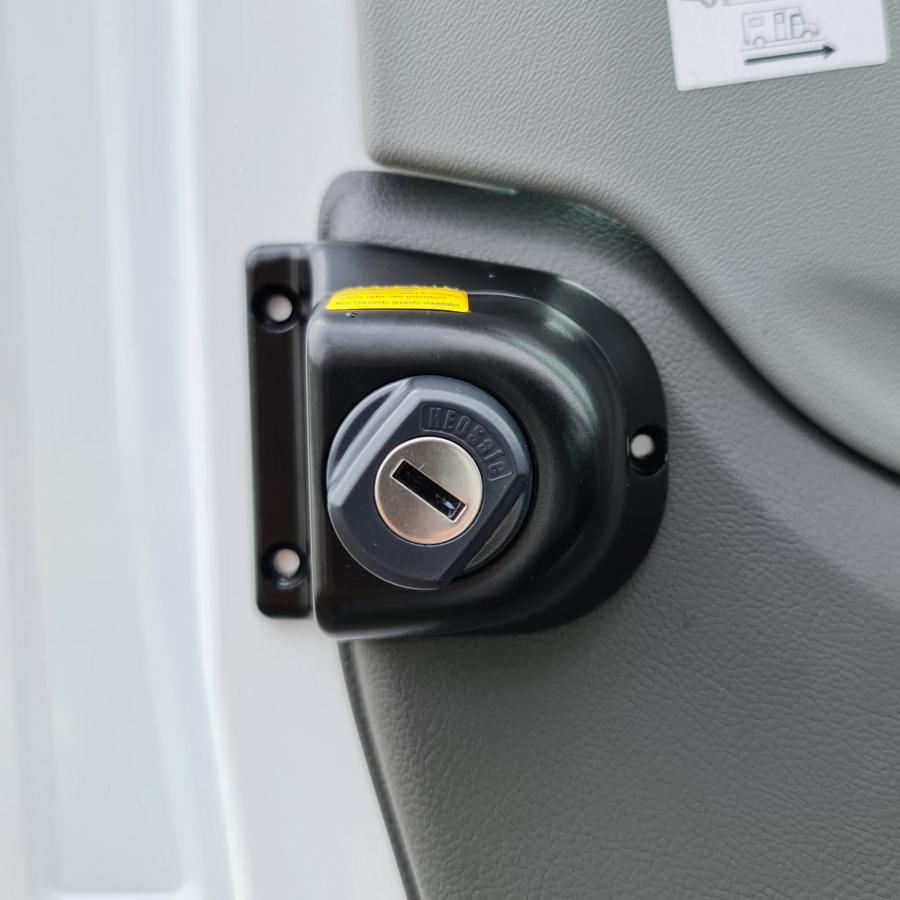 Product image 4 of the product “Diebstahlschutzschlösser für Fahrerhaustüren Ford Transit Gen. 7 ”
