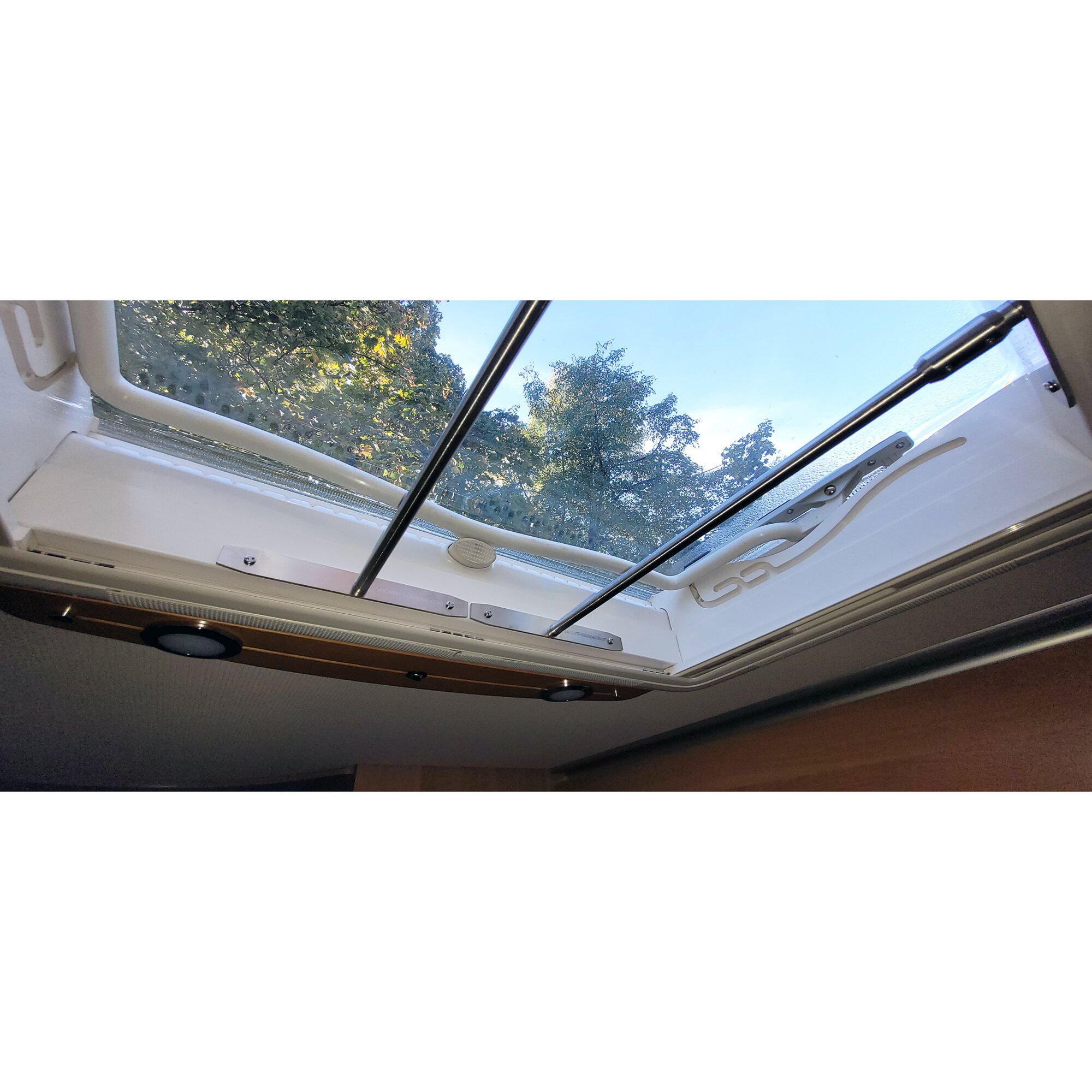 Product image 2 of the product “Dachhaubenschutz Dometic Midi Heki Style 2 500 x 750 mm ”