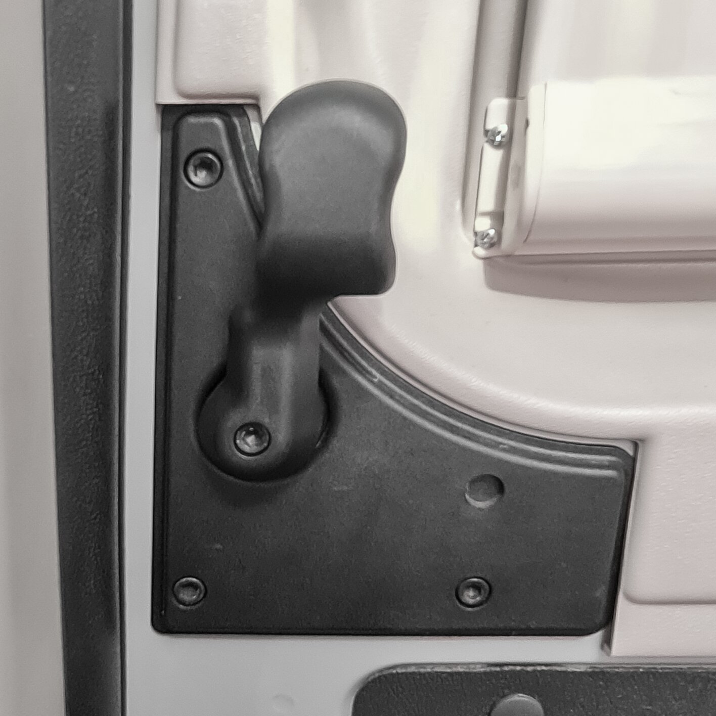 Artikelbild 2 des Artikels “Austausch-Innengriff für Schiebetür rechts “