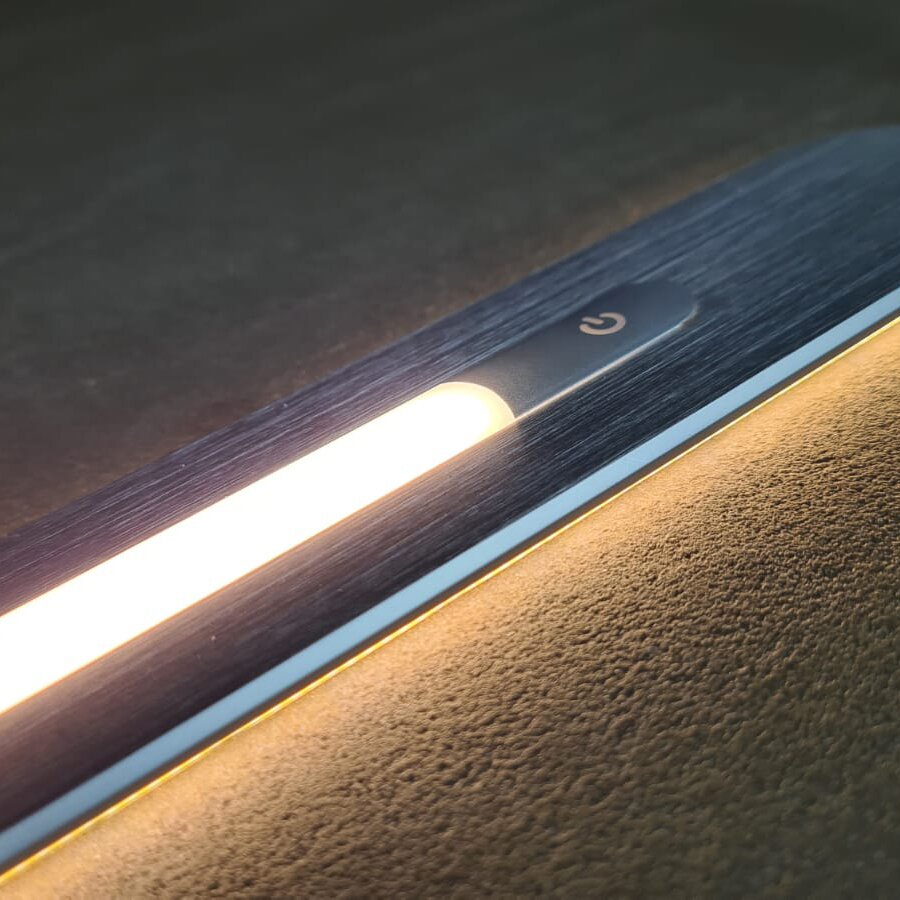 Artikelbild 2 des Artikels “Fahrerhausbeleuchtung mit integrierter Ambientebeleuchtung, silber silber“