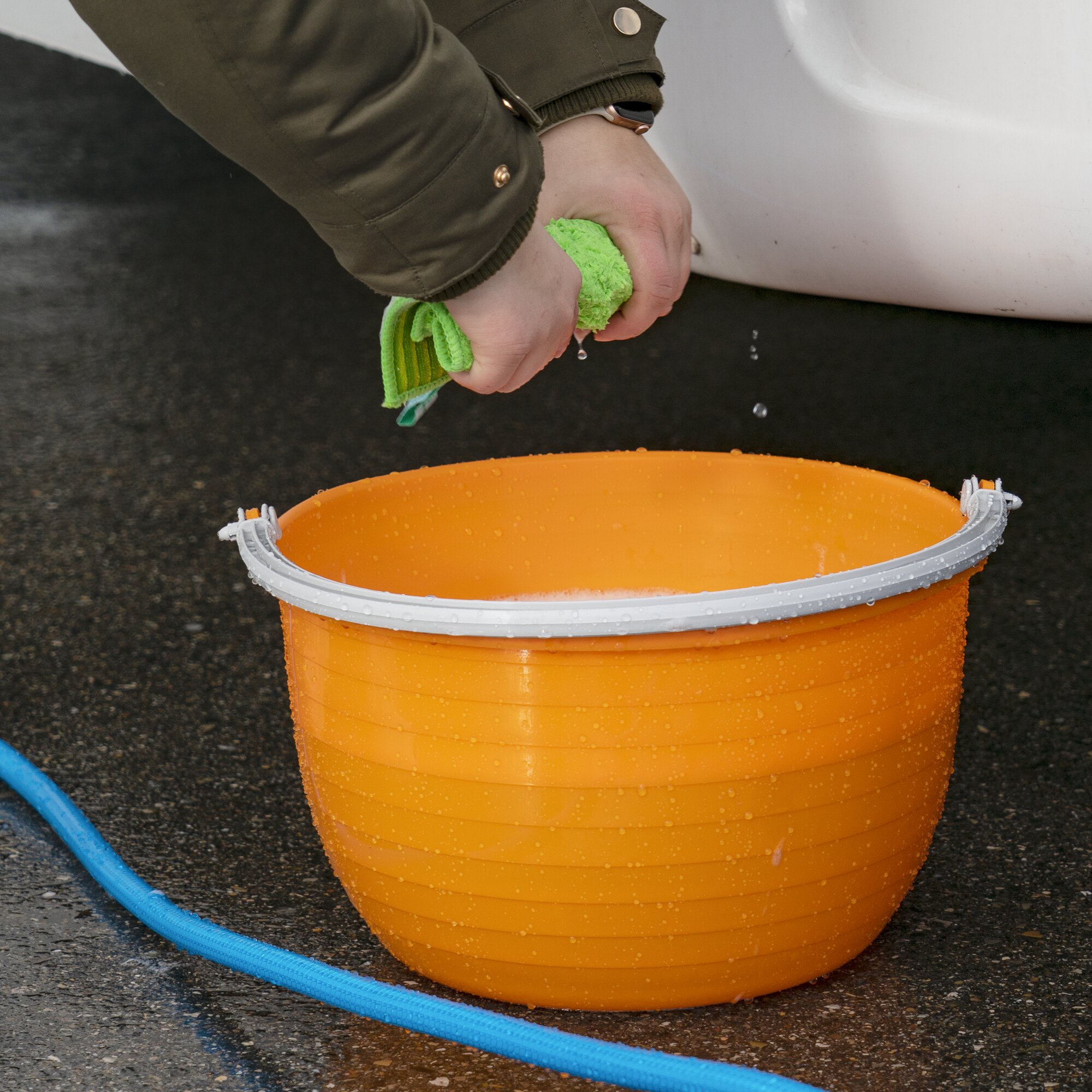 Artikelbild 3 des Artikels “Vielzweckeimer Vinis, orange orange“