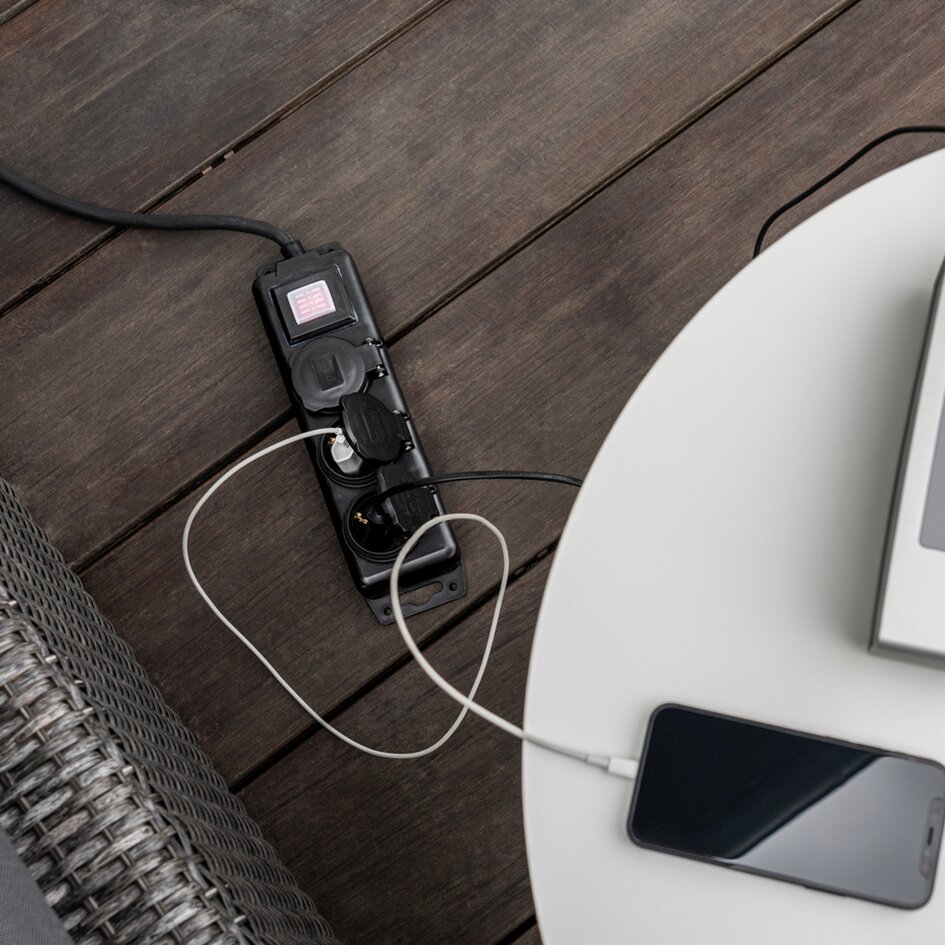 Product image 4 of the product “Mehrfachsteckdose 3-fach, IP44 ”