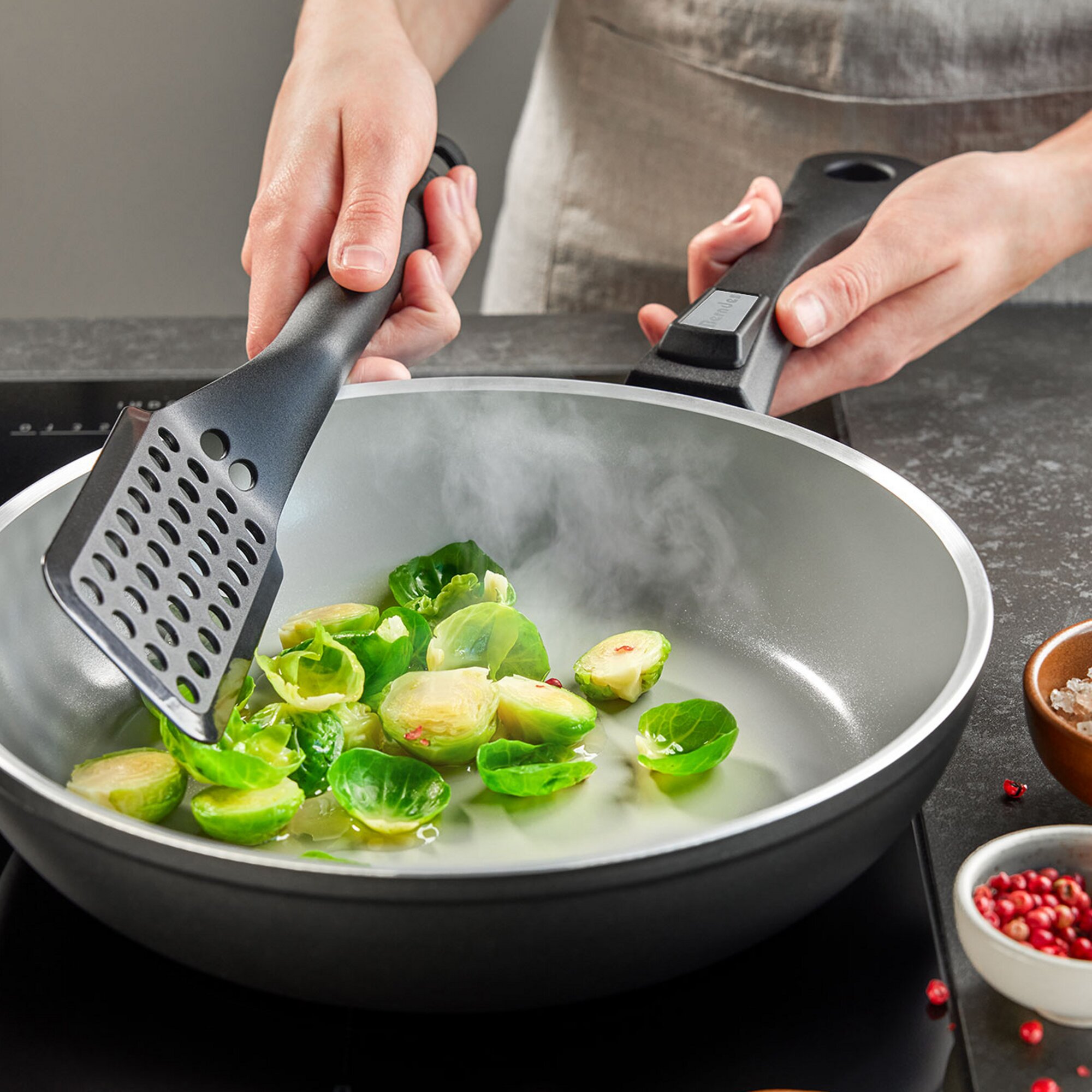 Artikelbild 4 des Artikels “Wokpfanne ø 28 cm, 3,6 Liter “