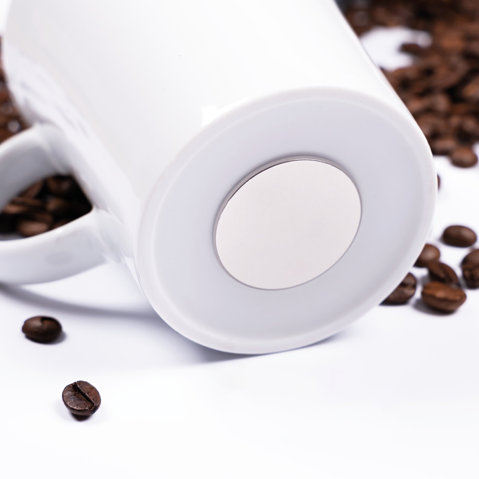 Artikelbild 5 des Artikels “Magnet-Porzellantasse “