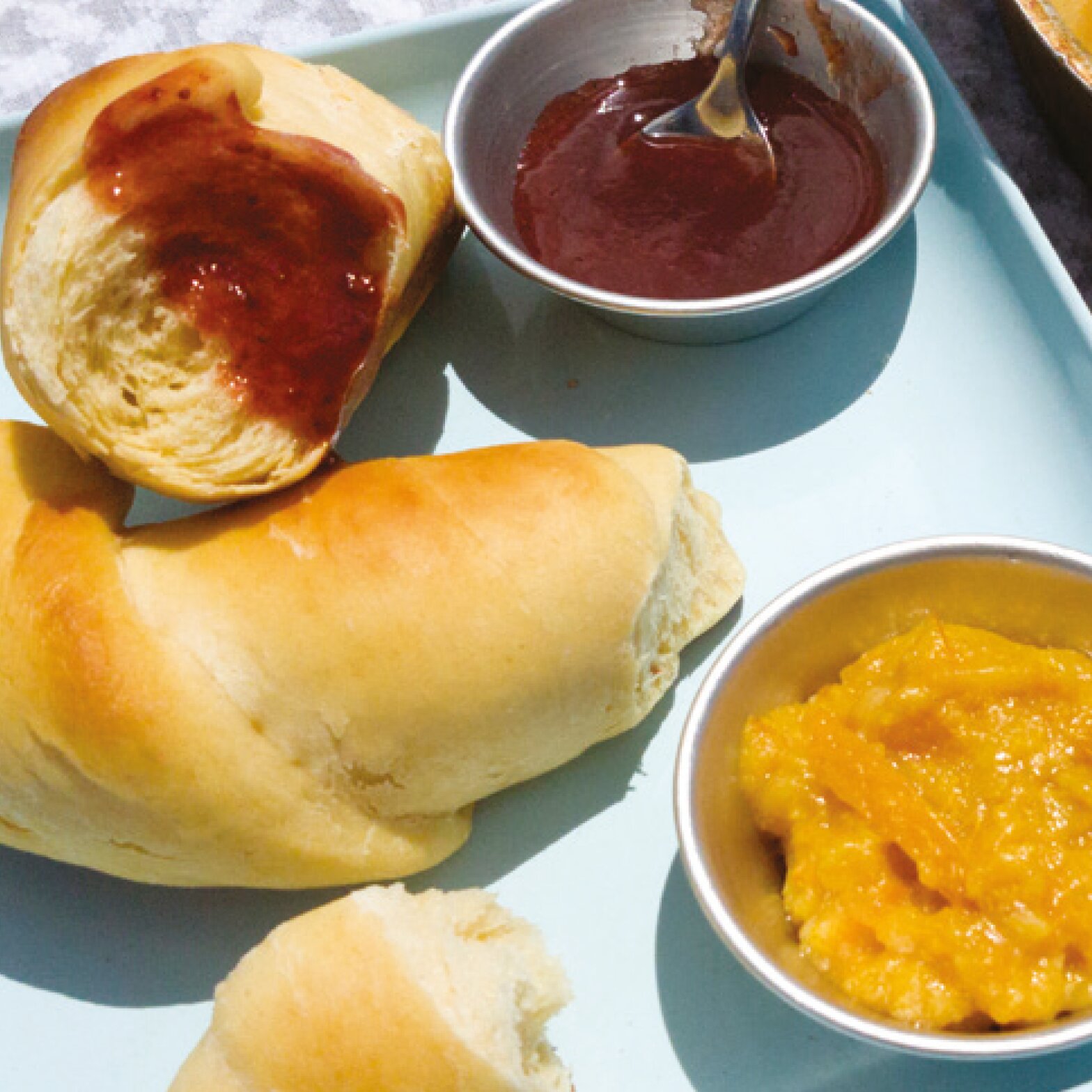 Artikelbild 5 des Artikels “Brot backen einfach & lecker – Rezepte für den Omnia Backofen – Backbuch “